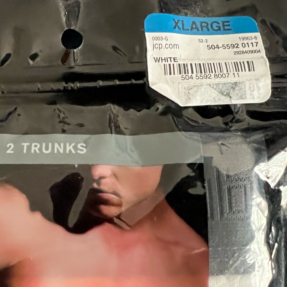Claiborne mens briefs, new in package one pair of trunks. White size XL - Picture 2 of 3